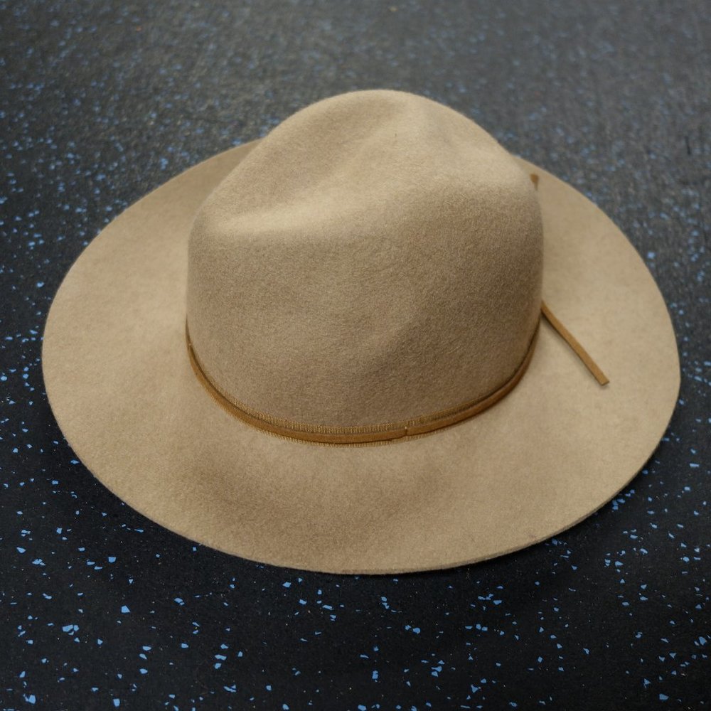 hinge Hat - Picture 3 of 5